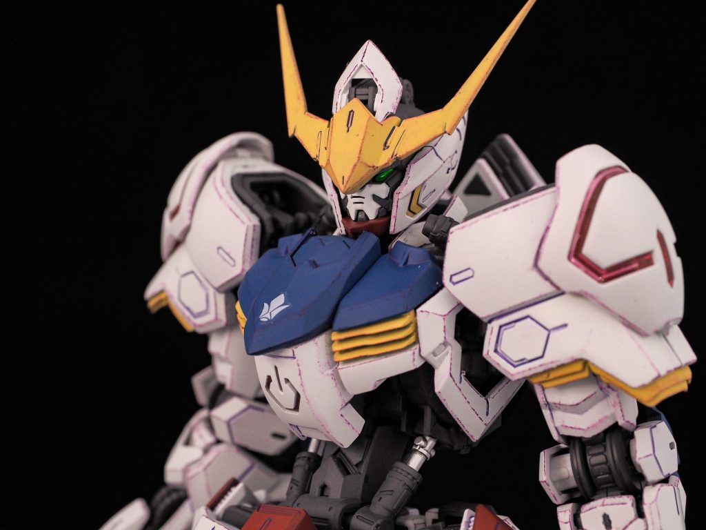 顔面の寄り絵
アンテナはシャープ化して形状修正してます。