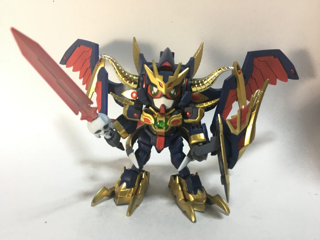 胸と額の飾りの赤い部分には、プレミアムレッドを混ぜたレジンを注入。