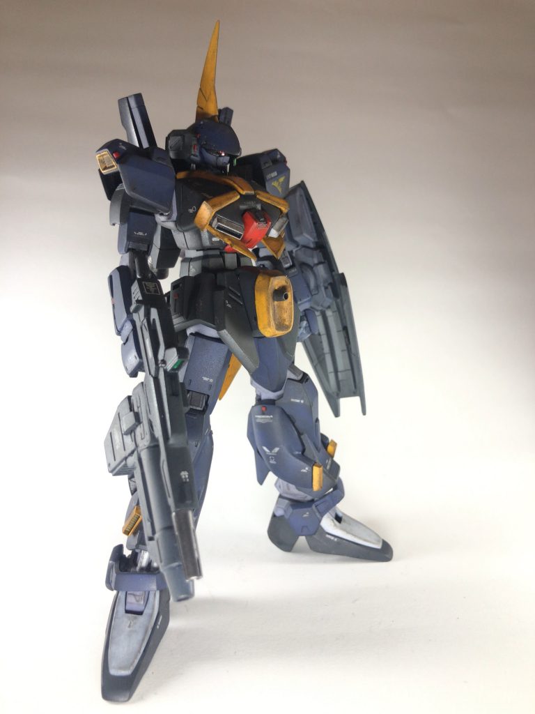 バーザム改にするため、スジ彫りなどのディテールUPは控えめに行いました( ^ω^ )