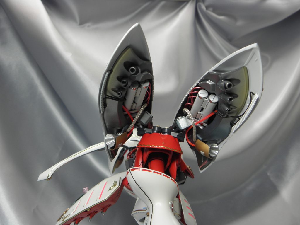 バインダー裏もいろいろ手を加えてます。