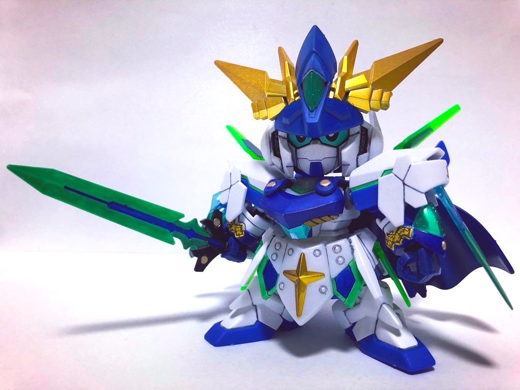 フロント
見た目は剣士よりも騎士に寄ってしまったかも…？