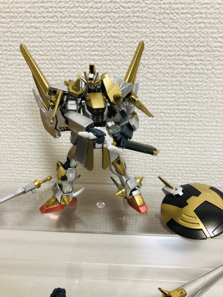 ソードの鞘は持たせることができます。