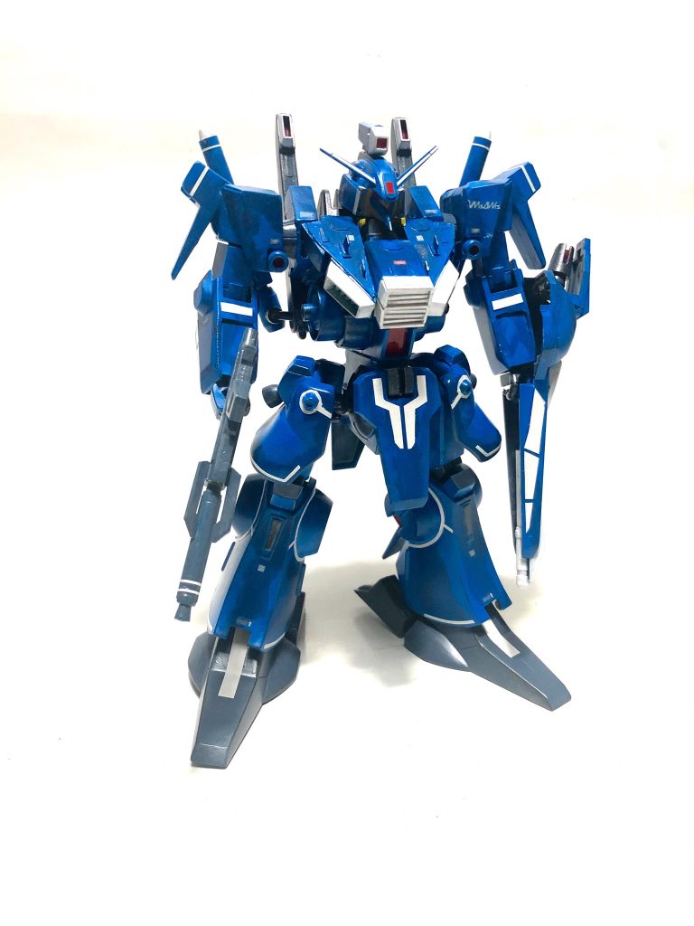 ななめ

主な兵装は
ゼクアイン同型ビームライフル
ビームカノン兼用大型ビームサーベル
半誘導型有線インコム
シールドブースター

ドーベンウルフの源流となるMSで本来はガンダムとは無関係でアナハイム社のオーガスタニュータイプ研究所管轄でサイコガンダムの流れをくむ。