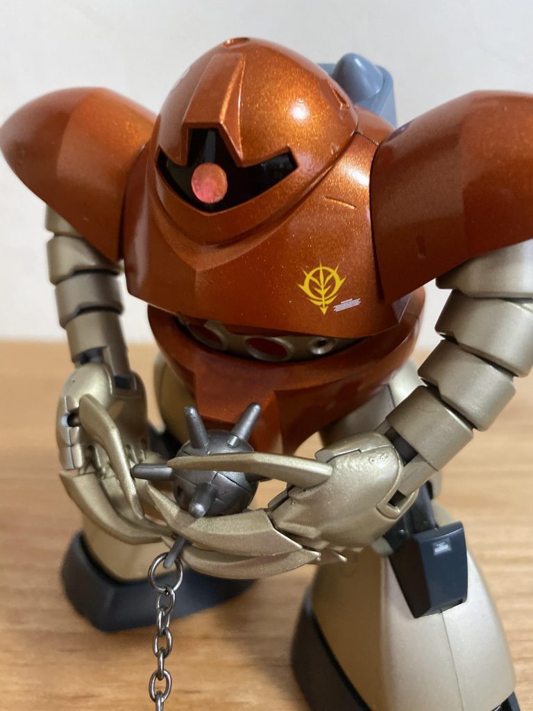 モノアイはHアイズの5番を使用。