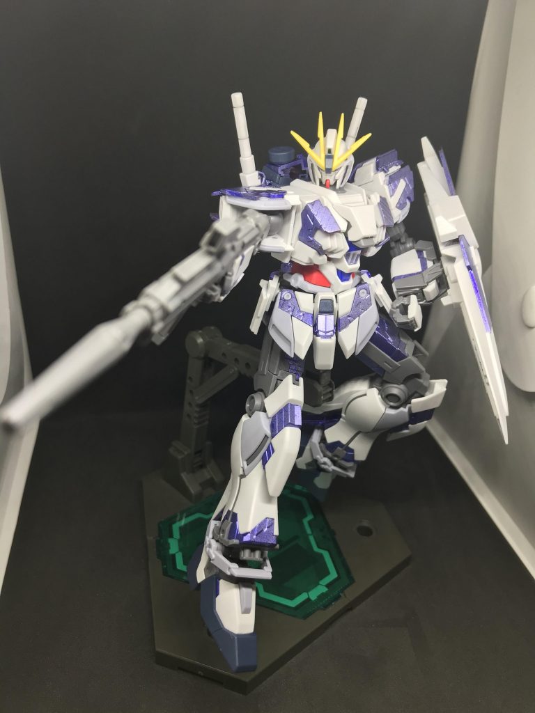 エクバの勝利ポーズぽいの