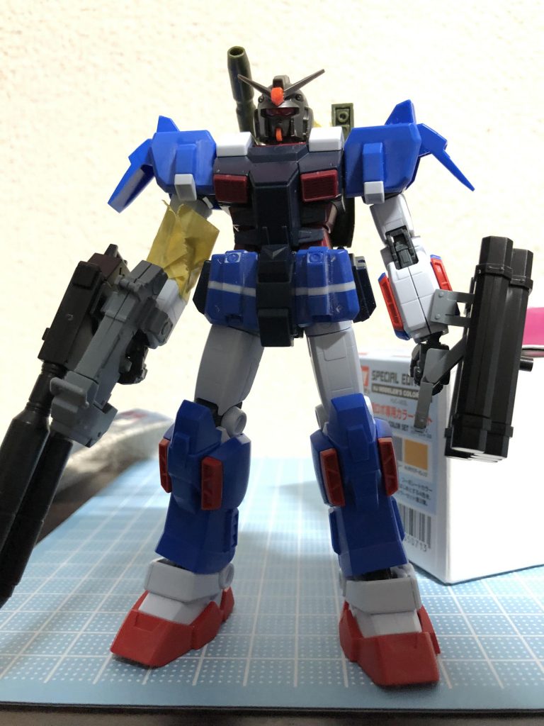 仮組み。フロントアーマーを延長したりしてます。