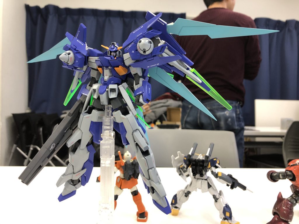 設定といたしましては『Cファンネルでも手に負えないほどヤベー奴が襲来した際、AGEシステムはどんな答えを導き出すのか』という妄想となっております。とはいえほぼ自分好みにカスタムしたのでAGEシステム=俺みたいなところあると思います()