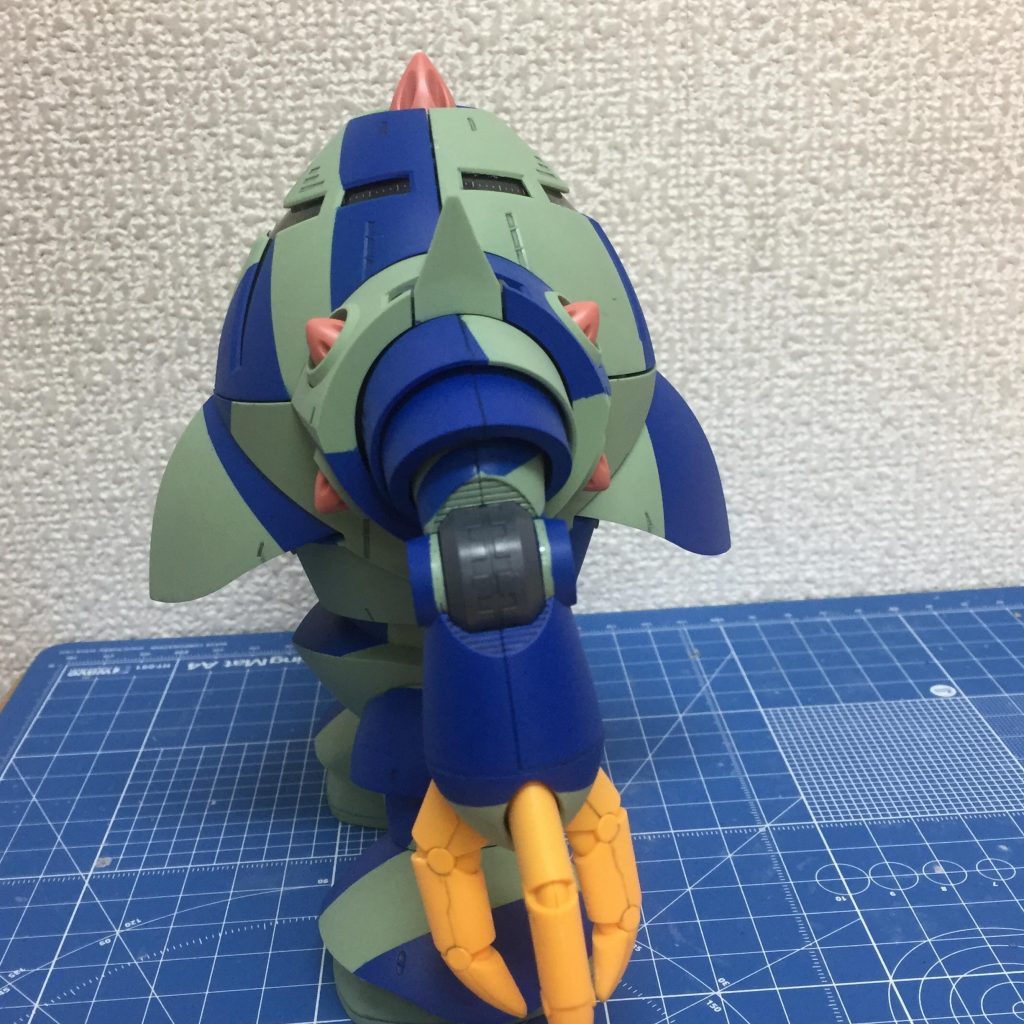 正直こういう時に組まないと絶対今後供養できないでしょうね…( ˙꒳​˙  )本当にモビルスーツ？と疑問を抱きながら組み上げてました。