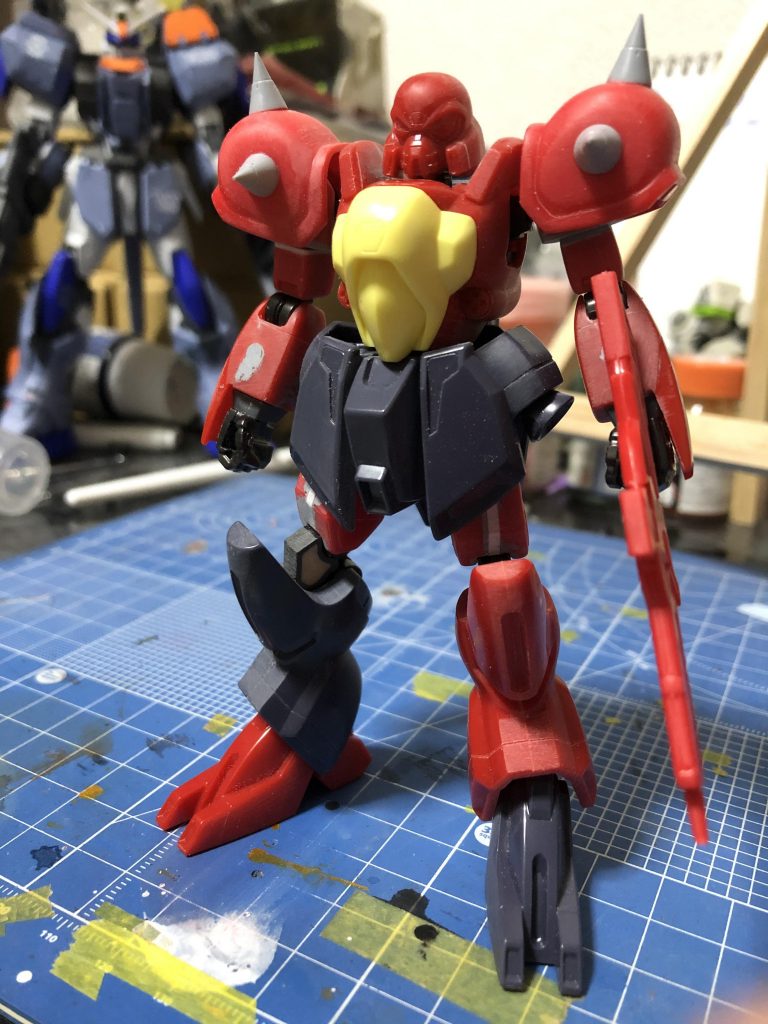 手を加えた部分が分かりやすい画像です。
概ね形状は弄ってないので旧キットは偉大です。