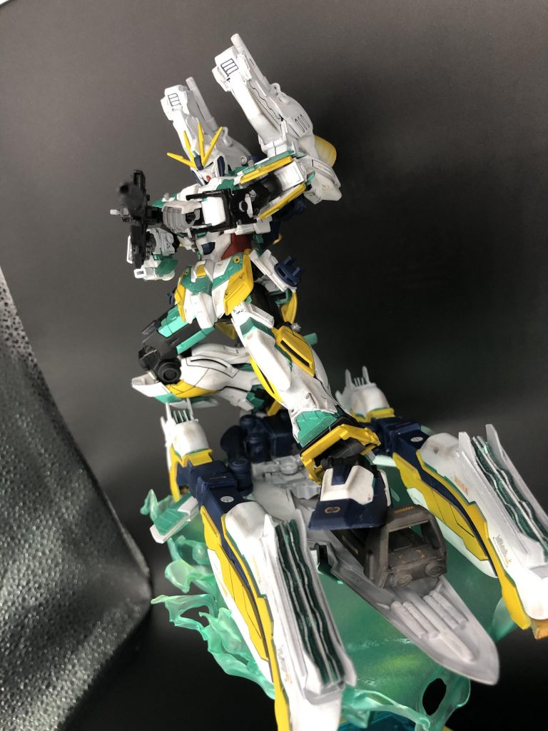 ナラティブガンダムは稼働域が神がかってるのでポージングに対応してくれます!(`•∀•´)✧