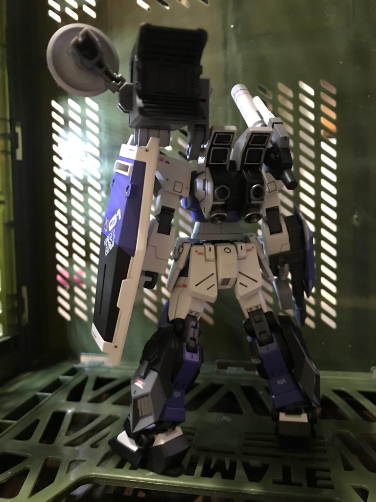 後ろ