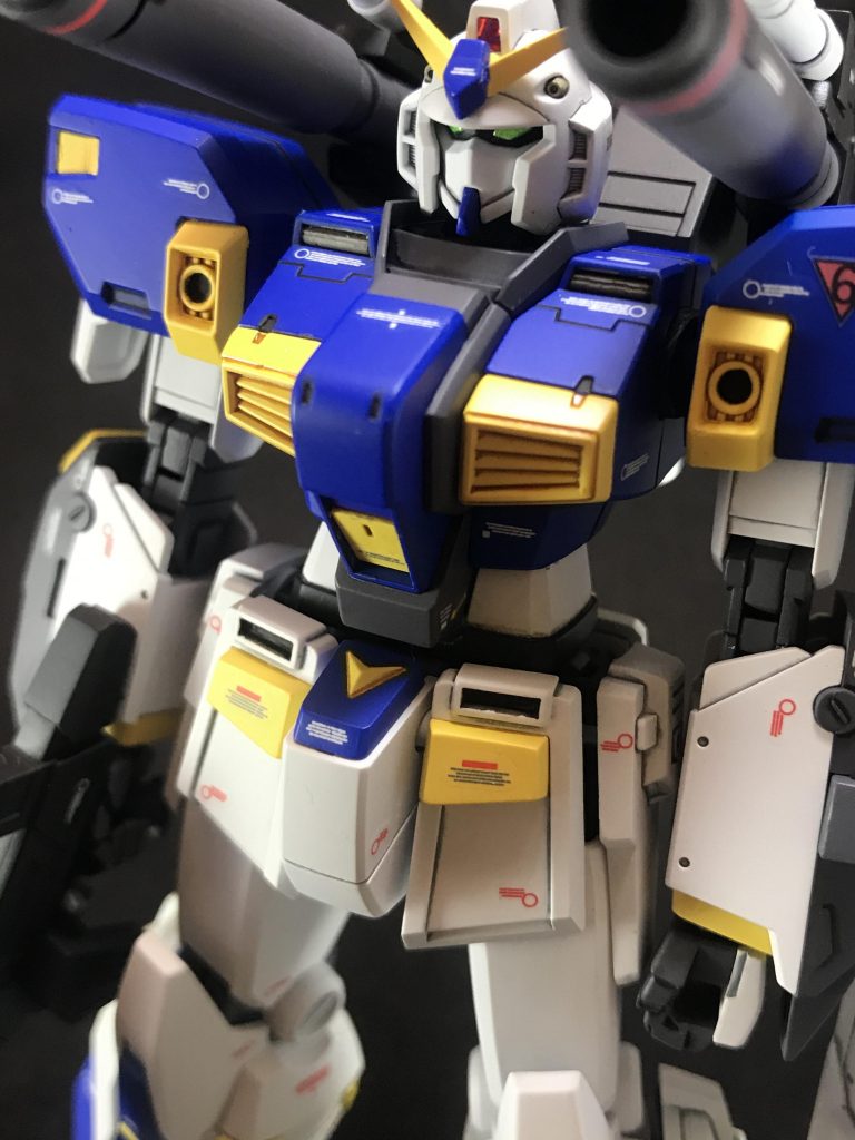 塗装ハゲがつきまとうので部分塗装で済ませてガシガシ動かして楽しむのが正解だったんじゃないかとへこんでおります。