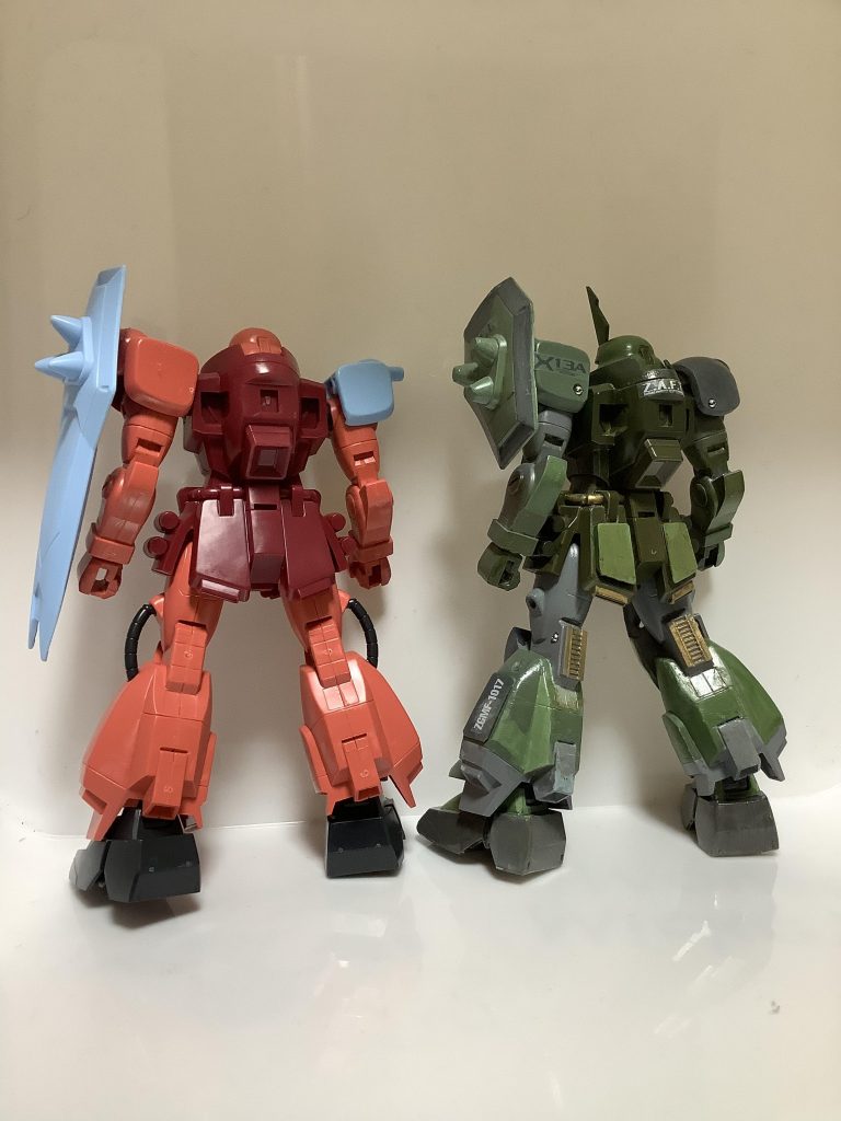 膝裏は、結束バンドによる改造です。