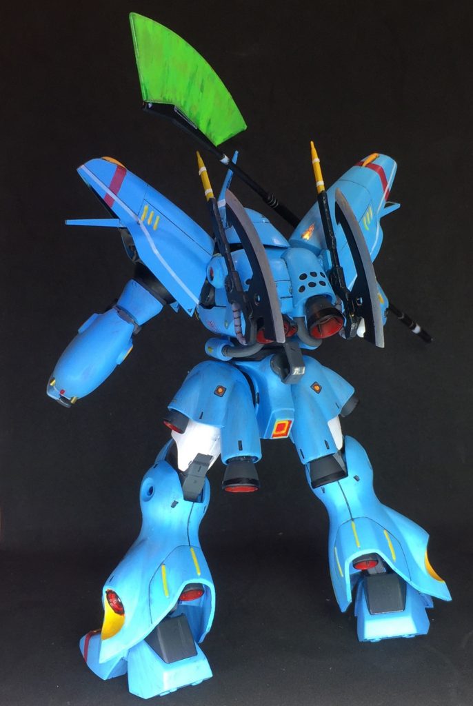 ヒートホークマウントはジャンクから作成し、挟み込み装着