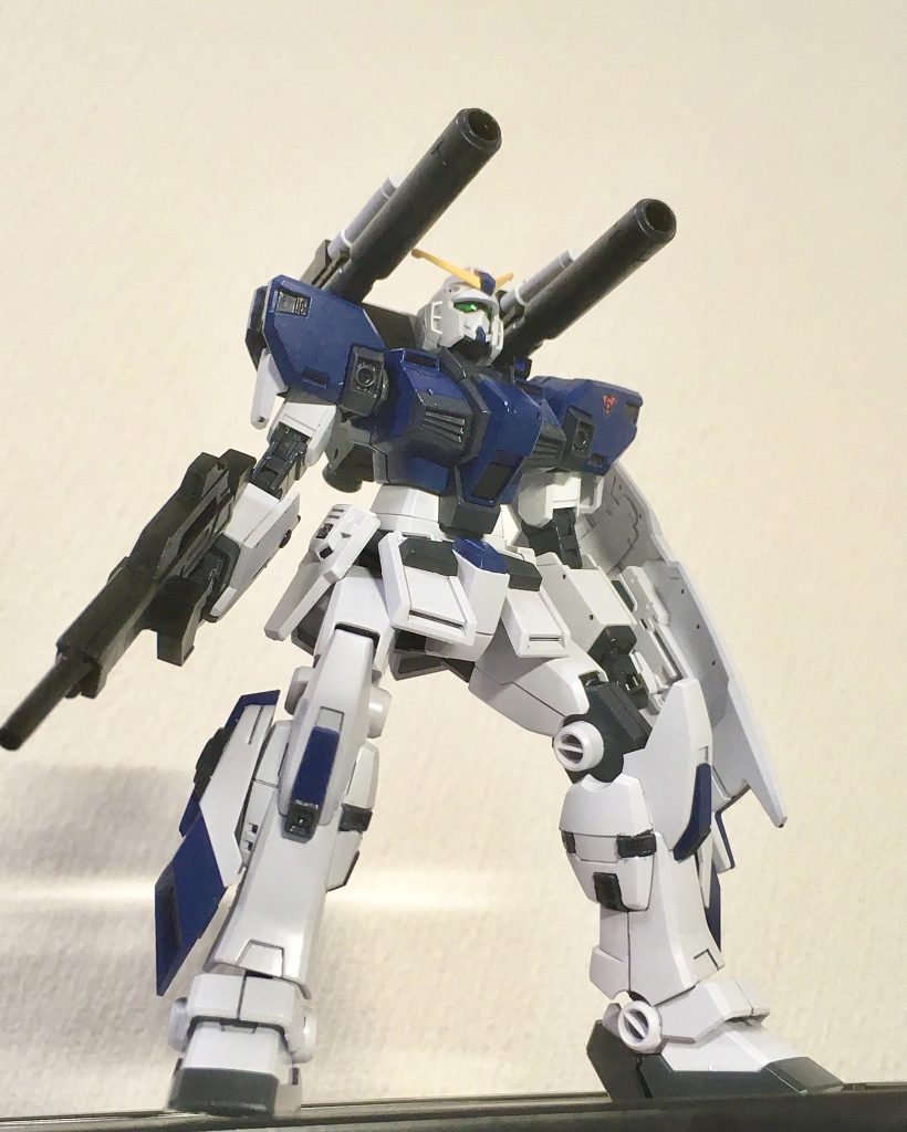 300㎜キャノンとパワーユニットがあると、ガンキャノンとガンタンクの特徴を備えた１人Ｖ作戦だと思ってしまったり。
これほどの機体なのに敵役ってだけで不名誉なやられイメージが付いて残念。