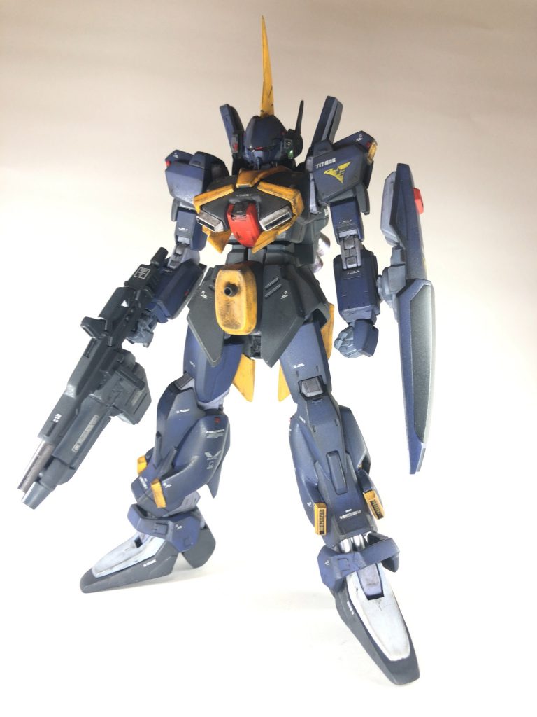 頭部と、胸部、脚等を中心にエポパテ、プラ板で作りました(´∀｀)