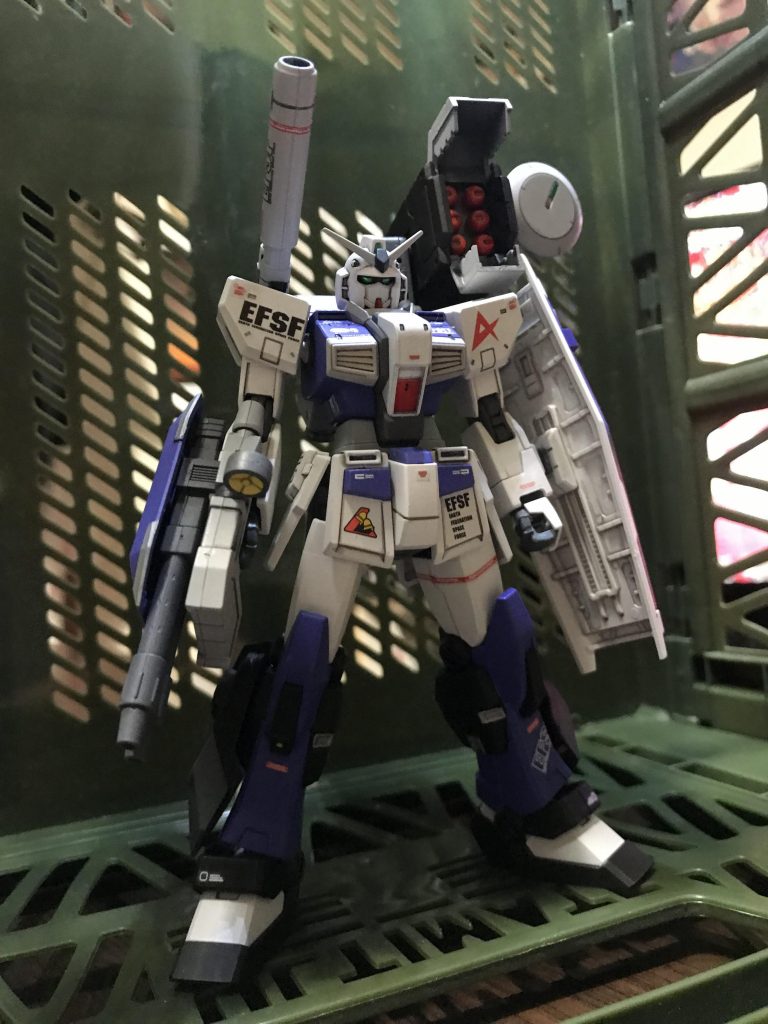 パーフェクトガンダムに寄せて、アレックスの後継機で、アムロ仕様で
の妄想で作成しました。
なので
ガンダム6号機 NT-Ⅱ typeF
であります✨