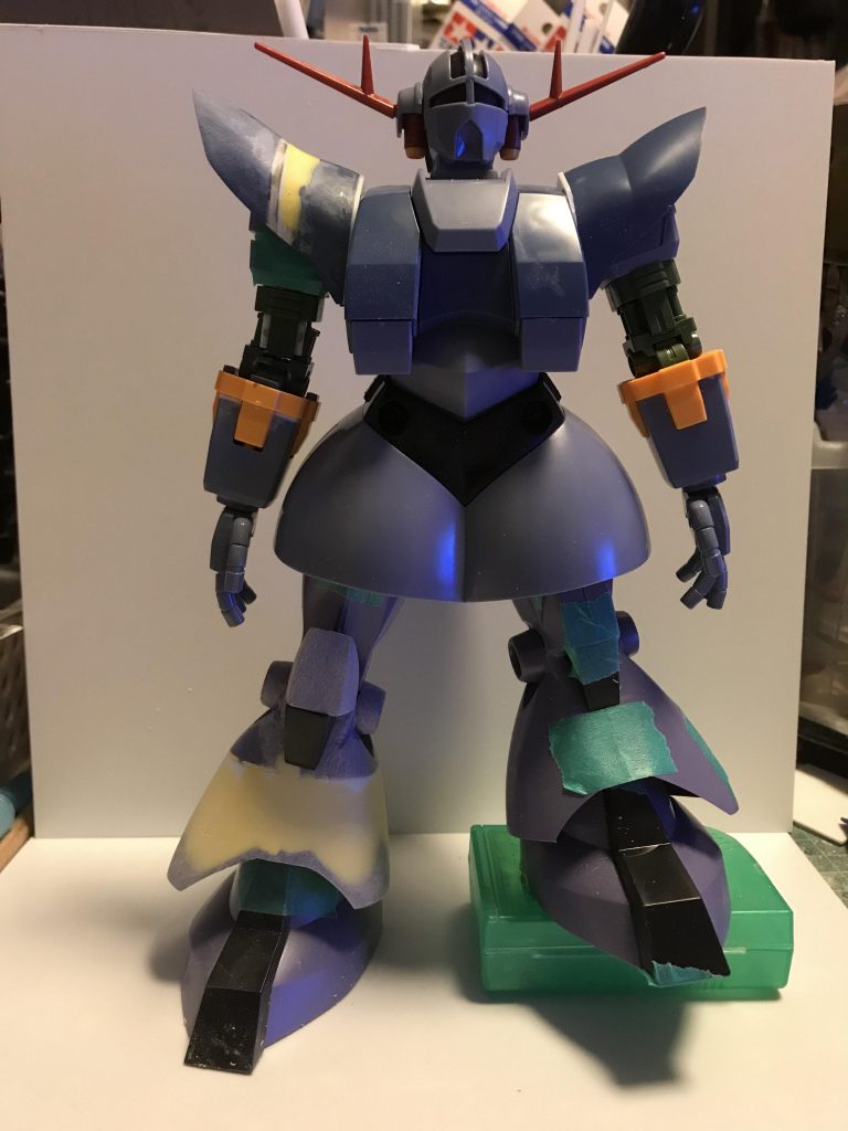 左側は加工前
右側は肩は5ミリ延長、脚は全体で25ミリ延長。