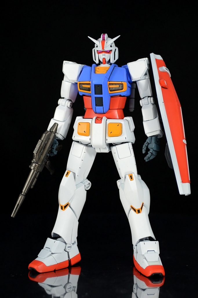 ■工作内容

・フェイス部のモールドを彫り直し。
 
■塗装レシピ(全てガイアカラー)

白：ホワイト
青：アイスコバルトブルー
赤：ローズブライトレッド
黄：ビビッドオレンジ
手：ブルーグレー
ビームライフル：ガンメタル
 
墨入れ：タミヤ墨入れ塗料ダークグレイ、ブラック
つや消しコートで仕上げ。