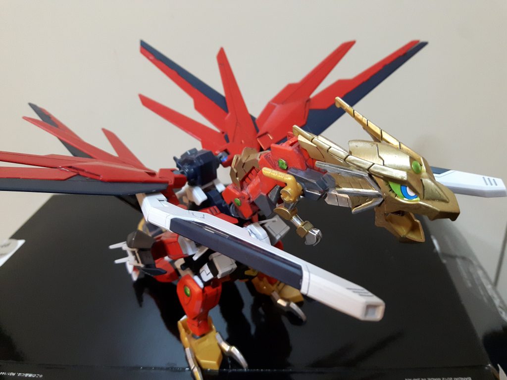 コアガンダムと合体することでエネルギー砲が展開し攻撃力UP。