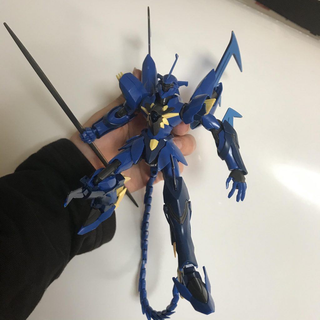 まず素組み。
元からキットがカッコいいんですね、ホントに。