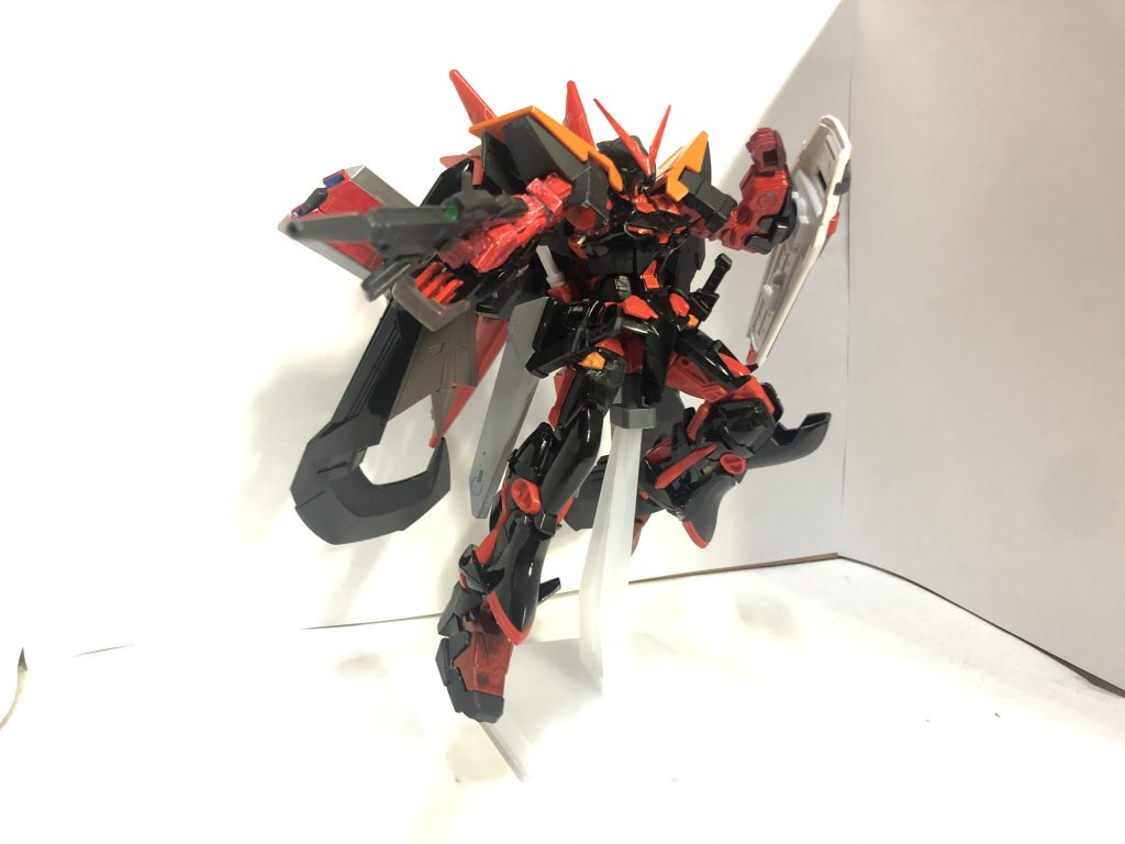 フライトユニットに装着されているビームライフルとシールドはもちろん装備できます。(SEED撃ち！)