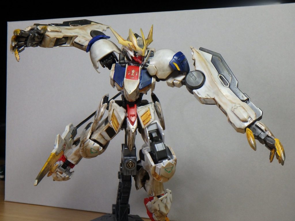 HGガンダムバルバトスルプスレクス(簡単ウェザリング仕上げ)–4枚目/制作者:TAKUWAN