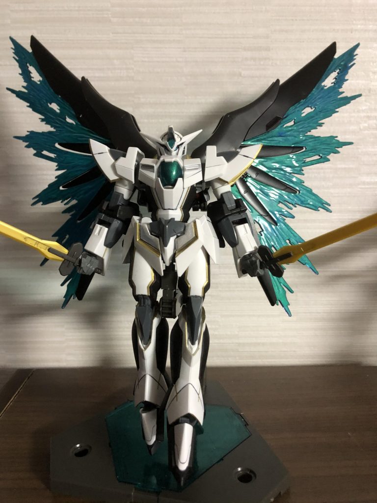 武装1
GNエナジーウィング
HGCEデスティニーガンダムよりバックパックごと移植しました。
腕をリボガンから移植しているのでツインドライブにもなっています