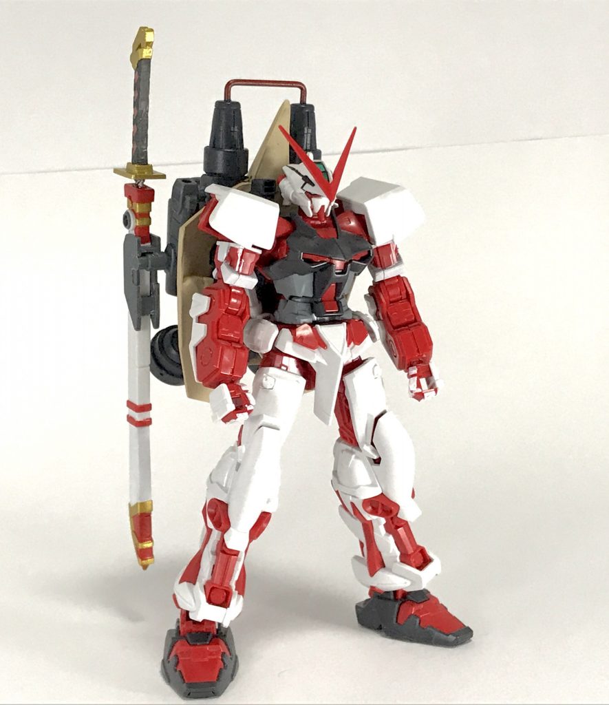 ユニットの正面パーツを取り外して
バックパックのみ装備した姿も再現可能。