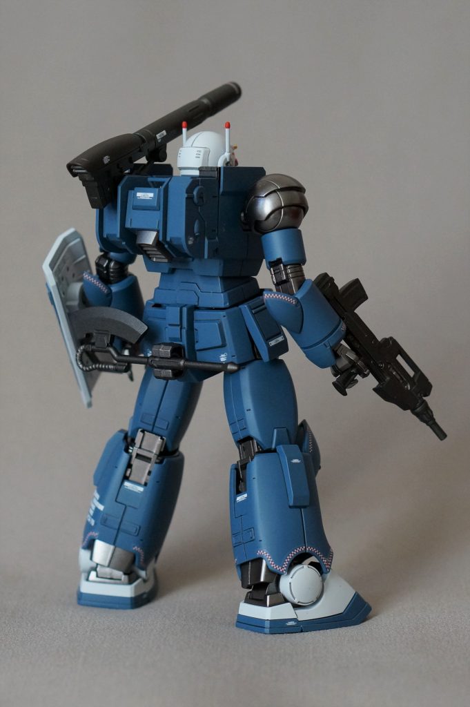 設定にはないですが、近接武器が欲しくなったのでヒートホークを腰部に追加しています。