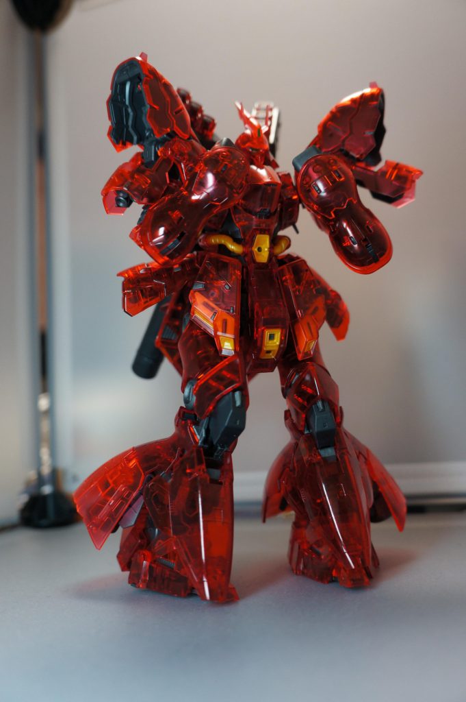 同ポーズ。足元から。なんかかわいい