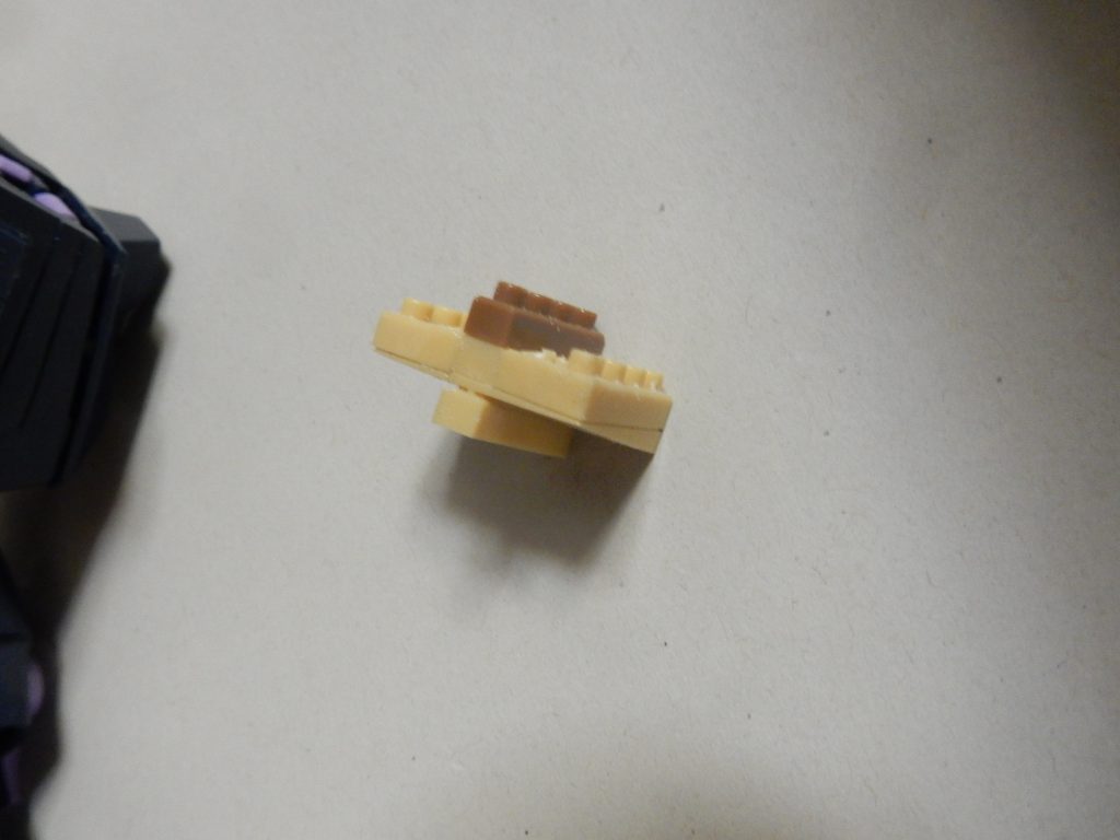 ダイソーのブロックでお腹を作る