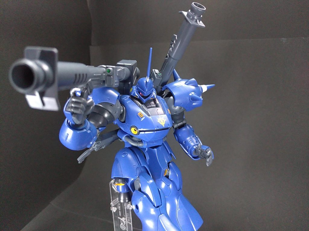 ジャイアント・バズで橋桁に隠れている?ジムコマンドを撃破。