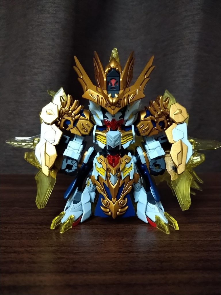 馬超バルバトスをクリアーパーツ以外墨入れ、塗装して作りました。一部シールを使ってます。
個人的には満足いく仕上がりになったと思っております。