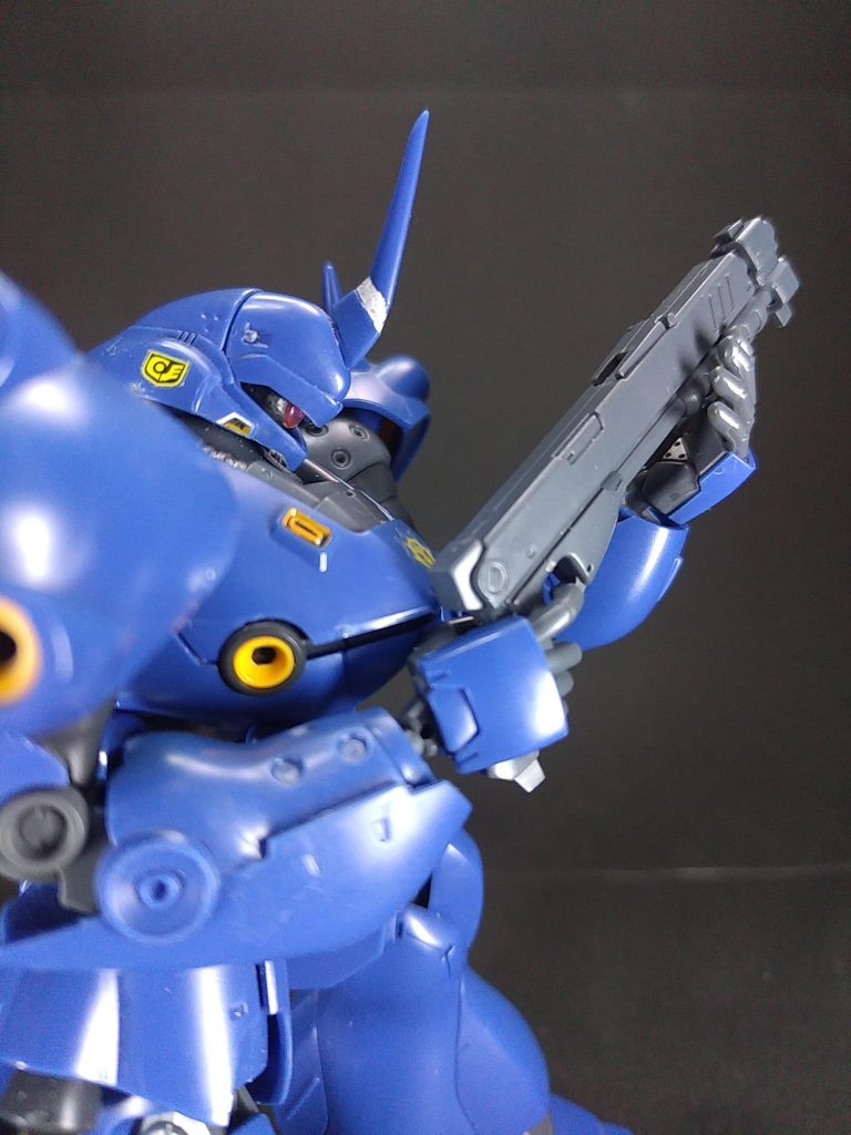 起動直後のアレックスを狙うケンプファー