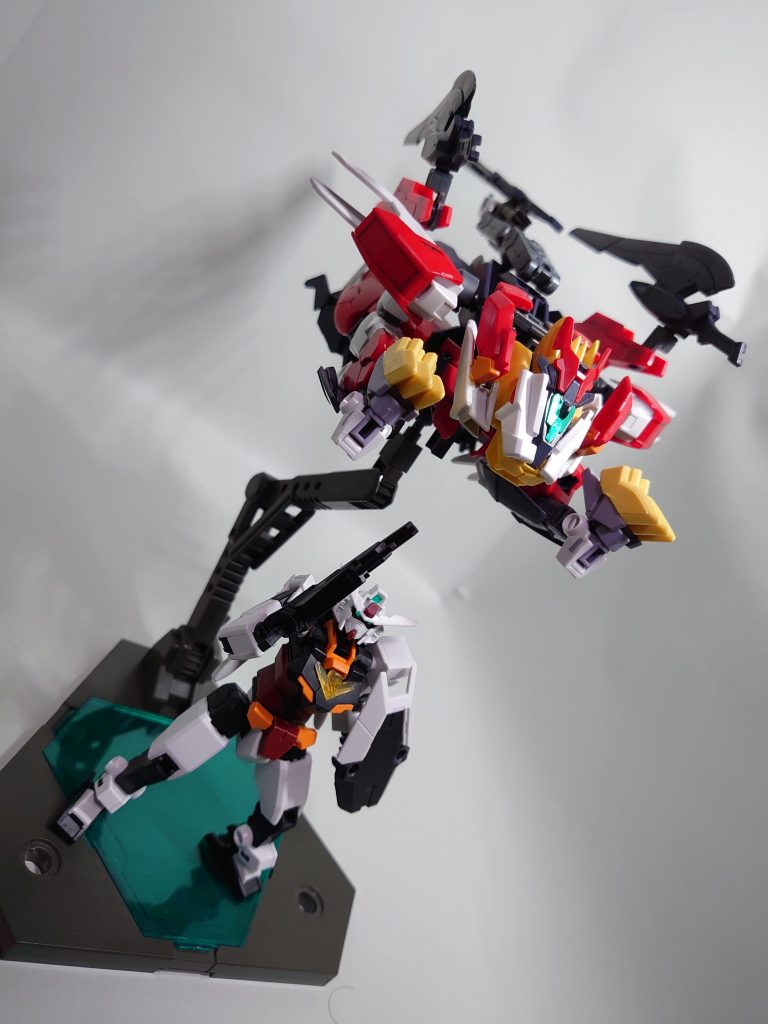 コアガンダム/マーズフォーアーマー
コアガンダムは無改造ですが、アーマーは取り付け方法を一部変更しています