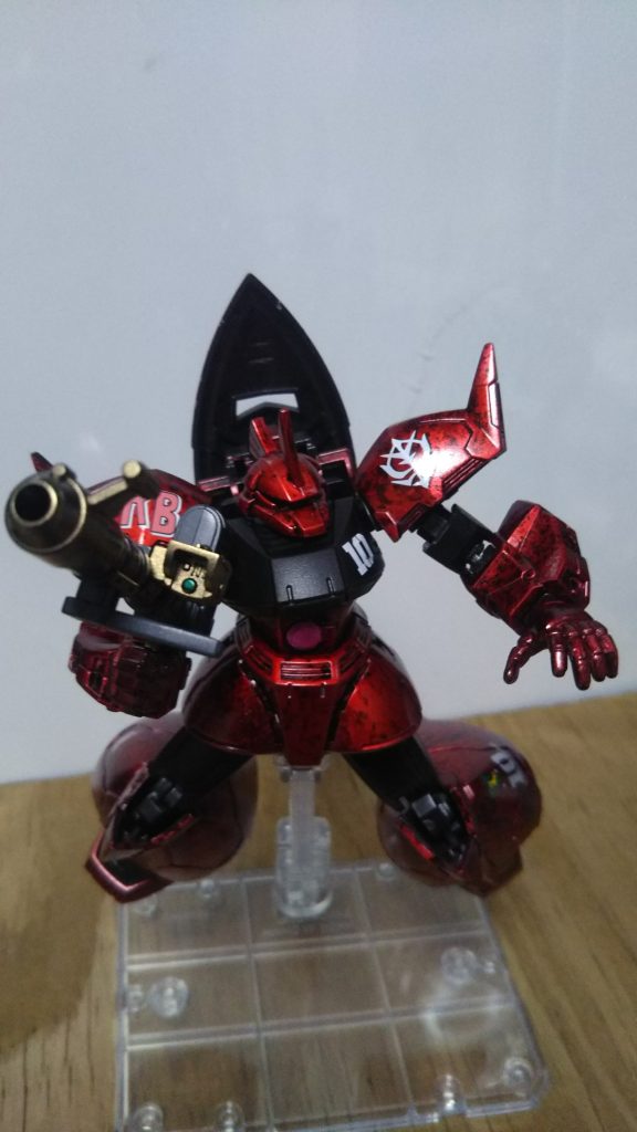 ロケットバズーカ装備。ジョニーゲルググはやっぱりこれです。