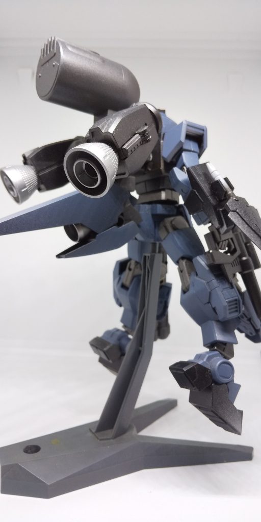 色のイメージは宇宙迷彩。(多分)相手からは視認しづらいものだと思います。