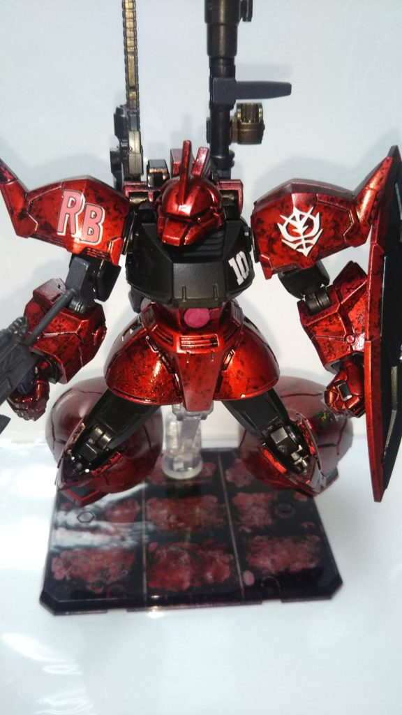 ピカピカのゲルググ。楽しませていただきました。よいお年を。