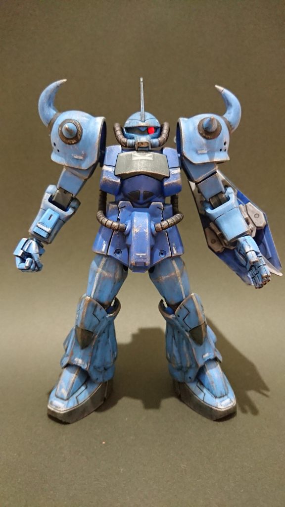 スパイクの根元、動力パイプ部分にイラストマーカーdarkグレーを塗装しています!( ゚Д゚)ゞ
おもいのほか、隠蔽力がありコ・ス・パもよく重宝致しました!
しかし、薄茶などで汚れを表現しようと思いましたが、成型色が濃いめですと重ね塗りが必要で、ムラが多く上手くヽ(´Д`;)ノ
当方は難しかったです!( ゚Д゚)ゞ