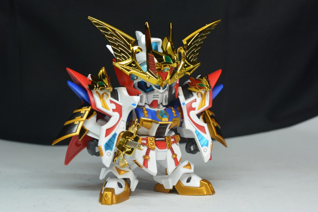 ## 鎧装着

シンプルに格好良い…
全体の感じは號斗丸に受け継がれますよね