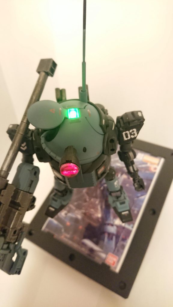 実は、地味に電飾仕込んでます。