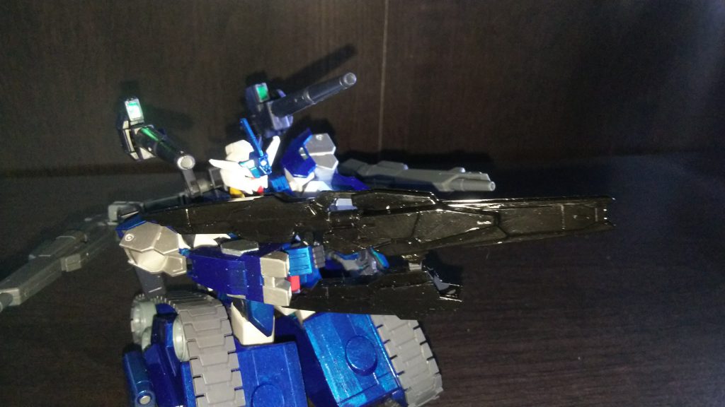 ストライクモード
見えにくいですが、片方のバズーカパーツをもう一方にドッキング
ビームの貫通力と射程を伸ばしたい時に使います