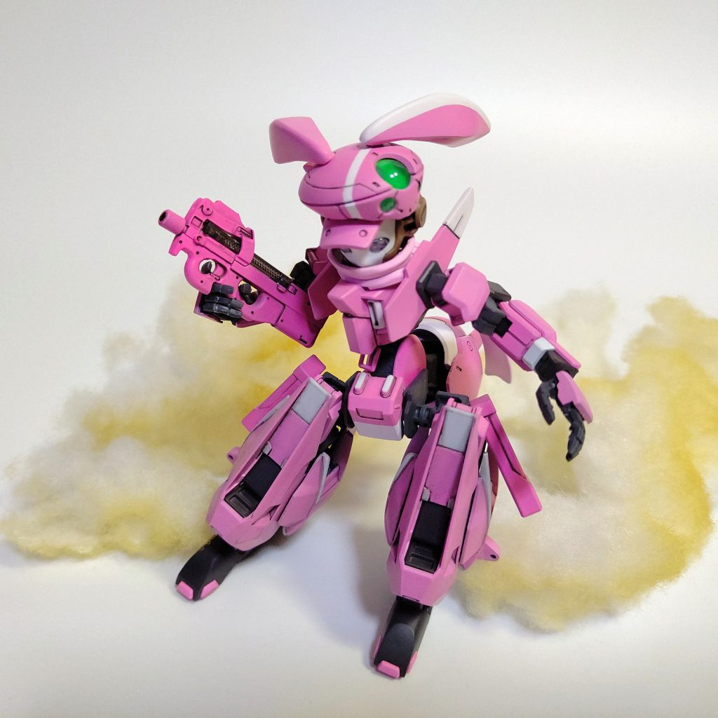 足を折り畳んでの高速移動形態‼️