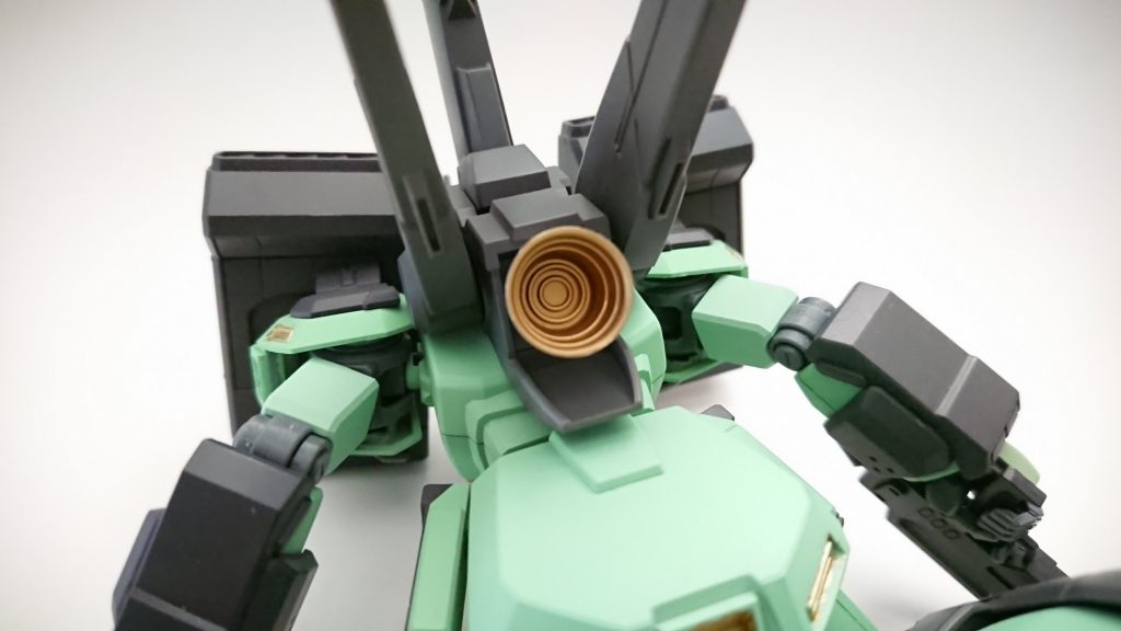 ジェガンの背中のでかいバーニアが大好きです。