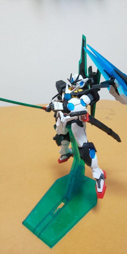 GNハンドガン。ジャンクパーツで作ってます。この機体の数少ない射撃兵器ですが、射程は短め。ミハエリスと違って、ビームサーベル発生機能があります。