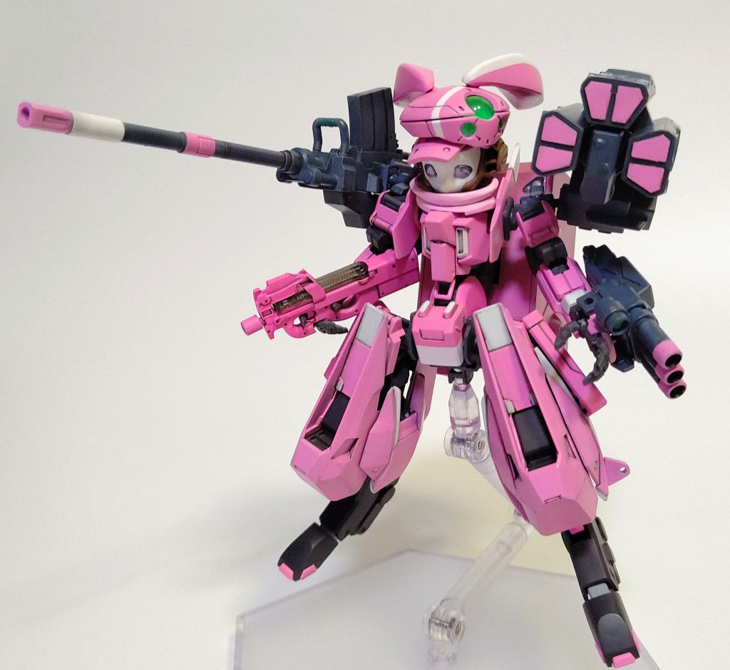 『ちょっと重いかな?…成せばなる‼️三月兎は元気な子‼️』
制作中に観ていた戦闘メカ ザブングルの影響を受けて、フル装備状態も用意してみましたw08小隊系の武器を採用しました。