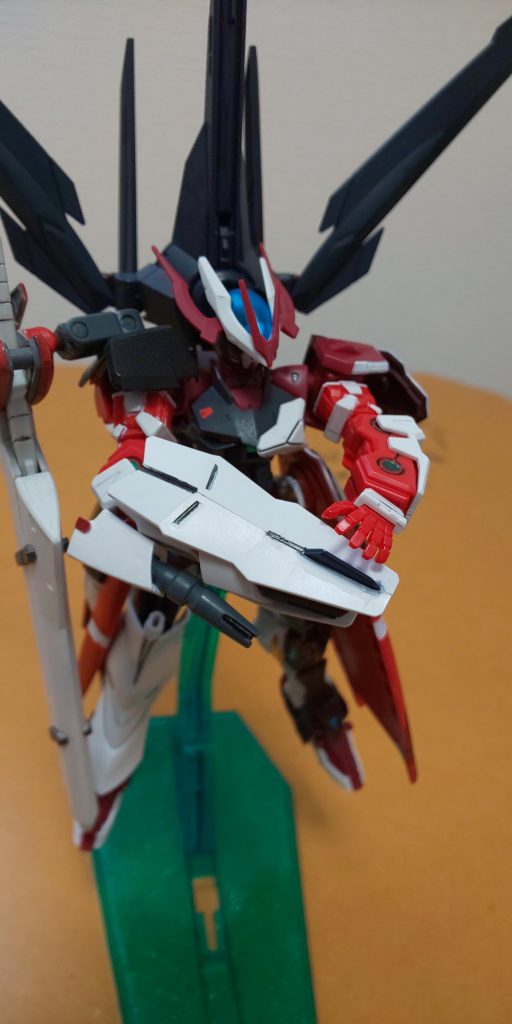 右手につけることもできます。