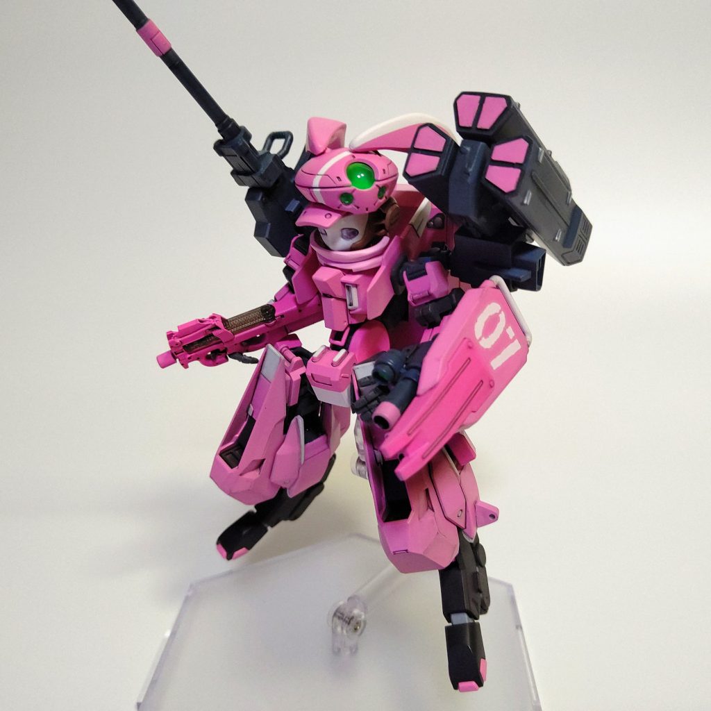 左手のグフカスの武器には元ネタのようにシールドがつけられます。