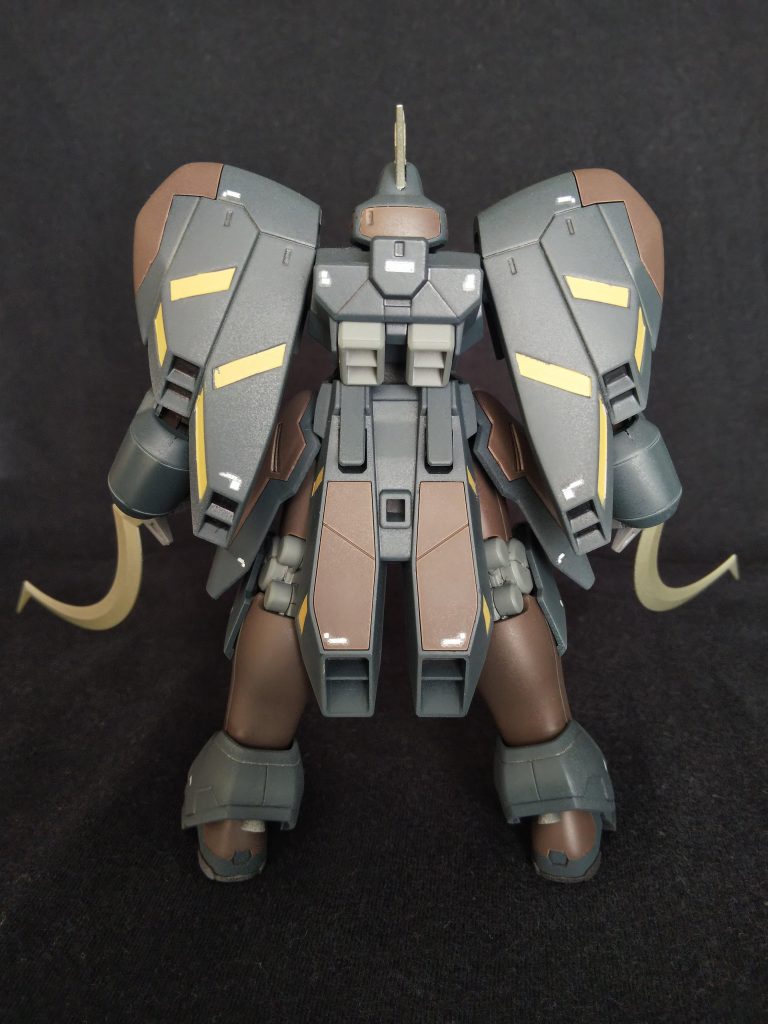 サンドロックその他、ストライカージンクス、百式壊の余剰パーツを使用しています。